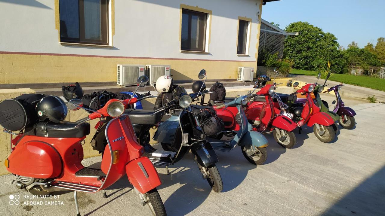 I Giganti Bed & Breakfast Riola Sardo Exterior photo
